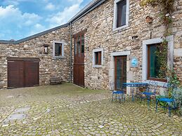 Stunning Home for 6 Adults With Pool