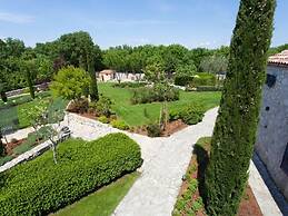 House of Olives Comfortable Holiday Residence