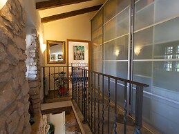 House of Olives Comfortable Holiday Residence