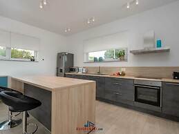 Sandi Comfortable Holiday Residence