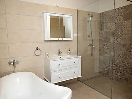 Amazing Villa With Pool, Wellness and Stunning View