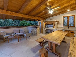 Amazing Villa With Pool, Wellness and Stunning View