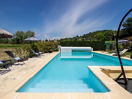 Charming Holiday Home in Gargas With Swimming Pool