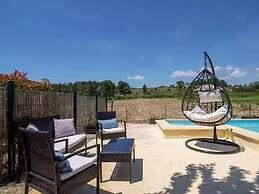 Charming Holiday Home in Gargas With Swimming Pool