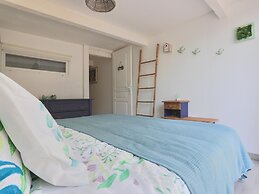 Charming Holiday Home in Gargas With Swimming Pool