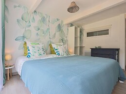 Charming Holiday Home in Gargas With Swimming Pool