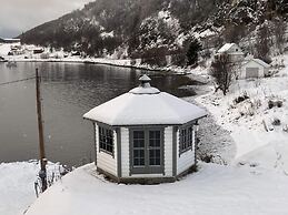 9 Person Holiday Home in Korsfjorden