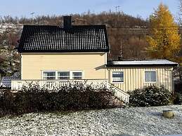 9 Person Holiday Home in Korsfjorden