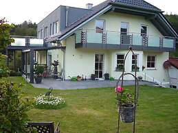 Luise Bernhardt Modern Retreat