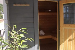 Comfortable Holiday Home With Shared Sauna