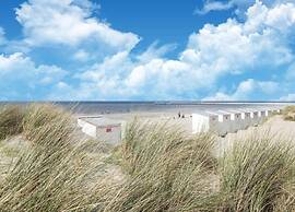 Apartment in Koksijde Near Sandy Beaches