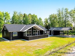 8 Person Holiday Home in Hals