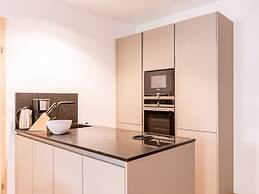 Apartment With Shared Infinity Pool