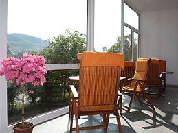 Appealing Apartment in Alf