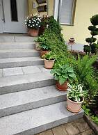 Holiday Apartment in the Rose Garden