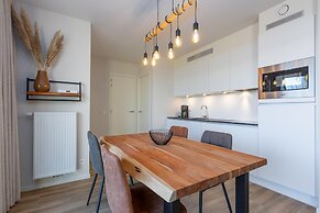 Apartment on the 2nd Floor for Family