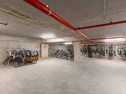 Apartment on the 2nd Floor for Family