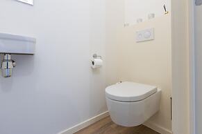 Apartment on the 2nd Floor for Family