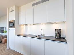 Apartment on the 2nd Floor for Family