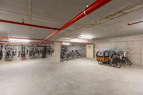 Apartment on the 2nd Floor for Family