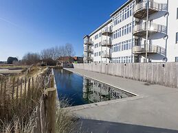 Apartment on the 2nd Floor for Family