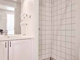 8 Person Holiday Home in Nexo-by Traum