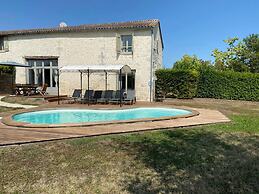Villa With Covered Terrace in Rural Chalais