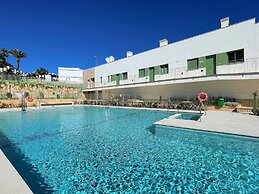 Belvilla by OYO Apartamento Moja!car