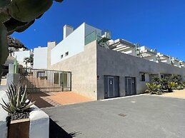 Belvilla by OYO Apartamento Moja!car