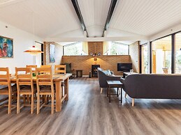 6 Person Holiday Home in Vaeggerlose