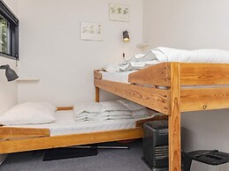 6 Person Holiday Home in Vaeggerlose