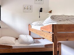 6 Person Holiday Home in Vaeggerlose