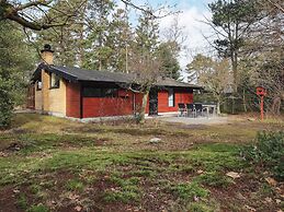 6 Person Holiday Home in Vaeggerlose