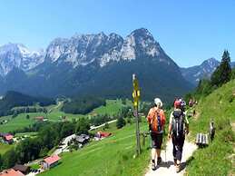 Appartment Almrausch Comfortable Holiday Residence