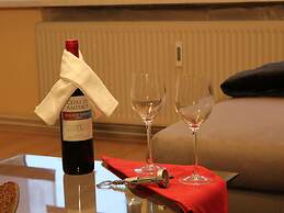 2 am Lustgarten Modern Retreat