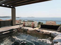 Villa La Ze - Three Bedroom Villa With Swimming Pool