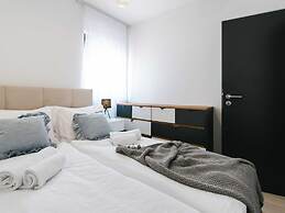 Villa La Ze - Three Bedroom Villa With Swimming Pool