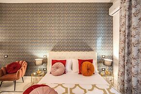 White Mirror  Apartment