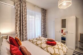 White Mirror  Apartment