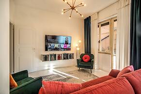 White Mirror  Apartment