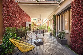 White Mirror  Apartment