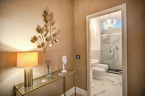 White Mirror  Apartment