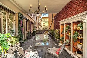 White Mirror  Apartment