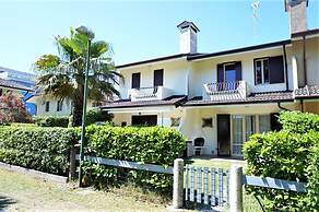 Villa in Caorle Near Spiaggia Tartaruga