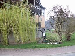 Breitenbach Modern Retreat