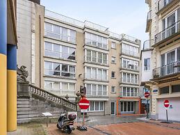 Apartment With Modern Kitchen