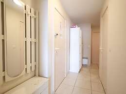 Apartment With Terrace and Side sea View