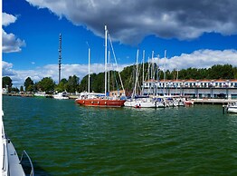 Holiday Apartment Harbor Flair