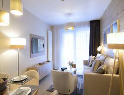 Apartment in L'eclose With Mountain Views