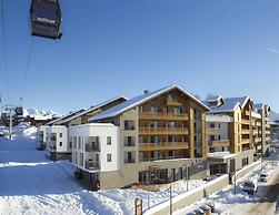 Apartment in L'eclose With Mountain Views